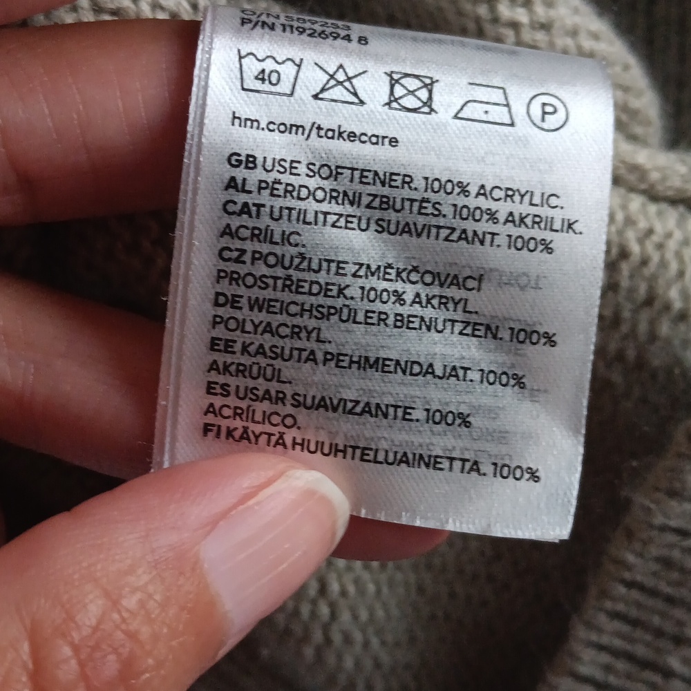 Divided  V-Neck Sweater - Picture 5 of 5